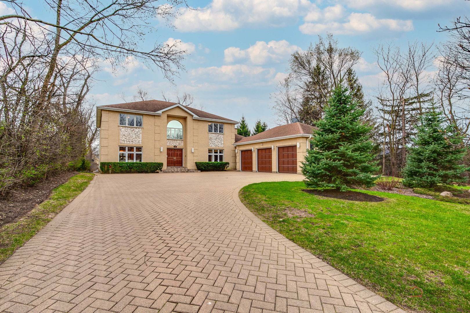 Glencoe, IL 60022,Address not disclosed
