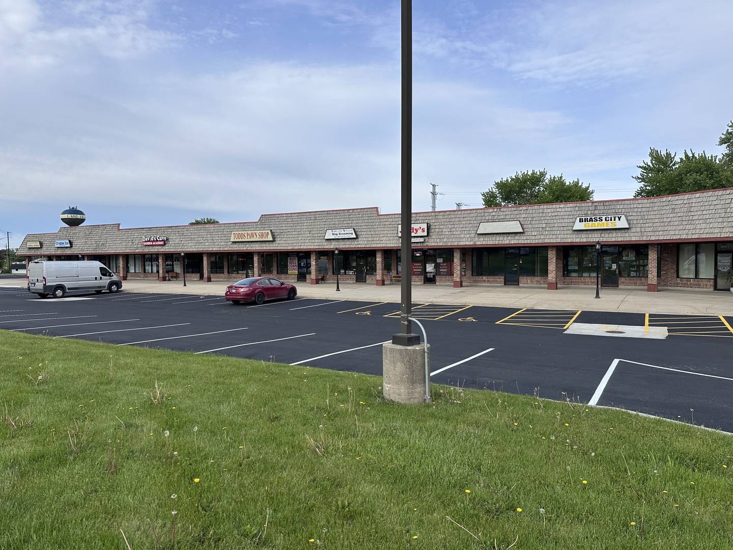 Lake Villa, IL 60046,300 N Milwaukee AVE