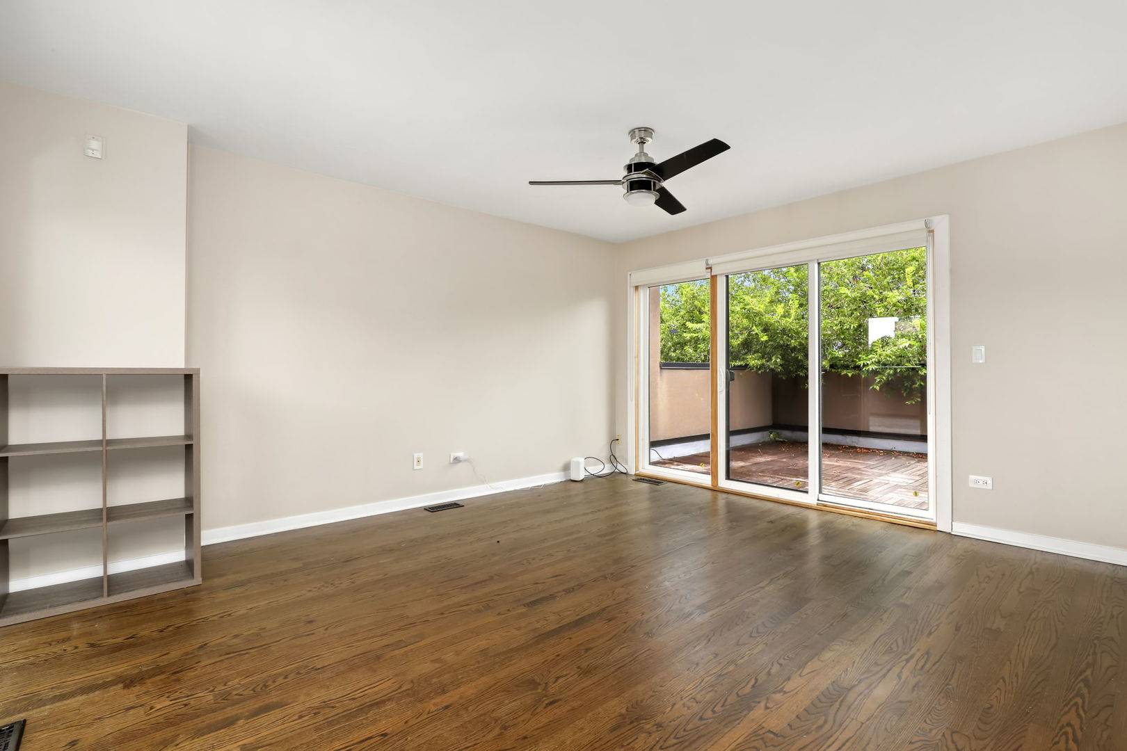 Chicago, IL 60614,2754 N Paulina ST