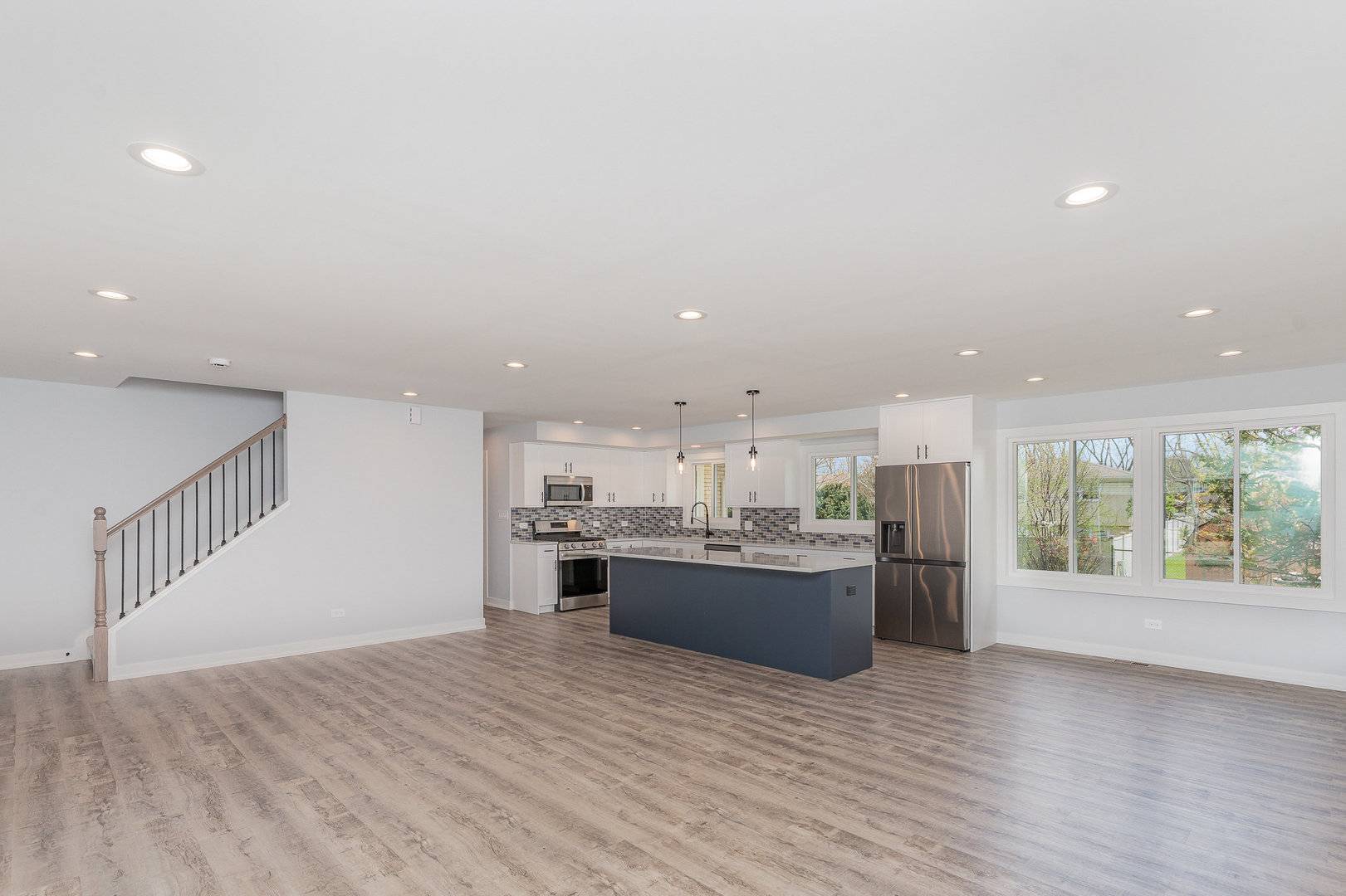 Palos Hills, IL 60465,8559 S Broadmoor DR