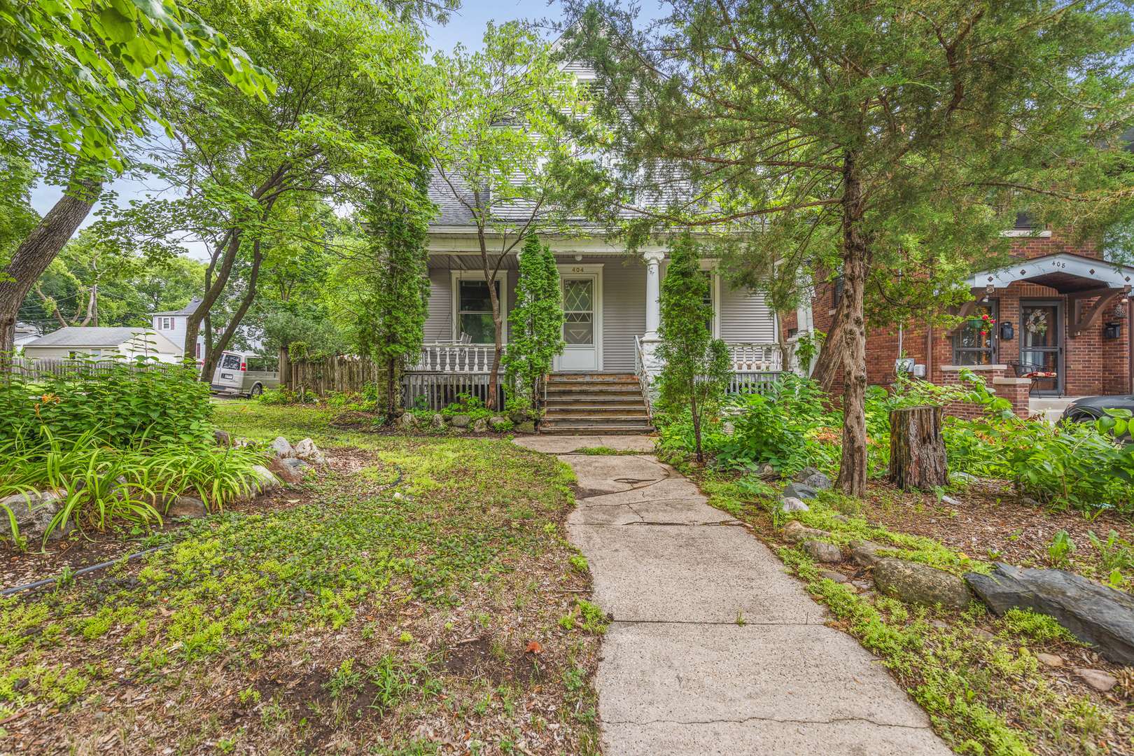 Rockford, IL 61104,404 S Chicago AVE