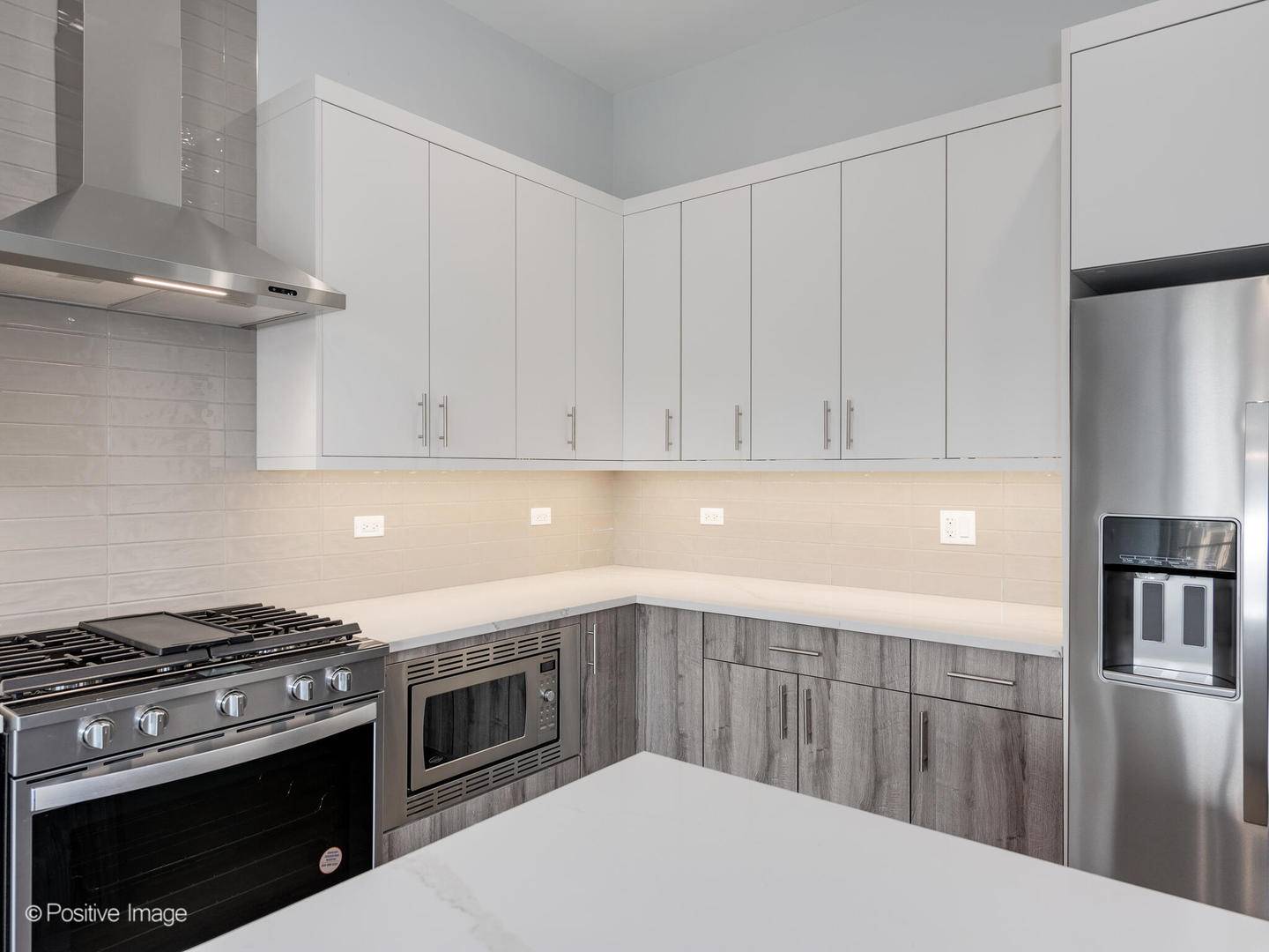Chicago, IL 60612,2139 W Madison ST #312