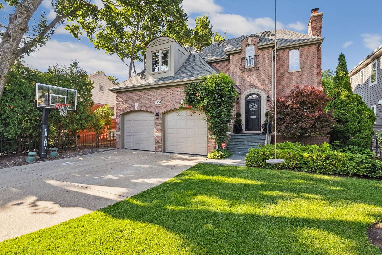 Wilmette, IL 60091,2436 Thornwood AVE