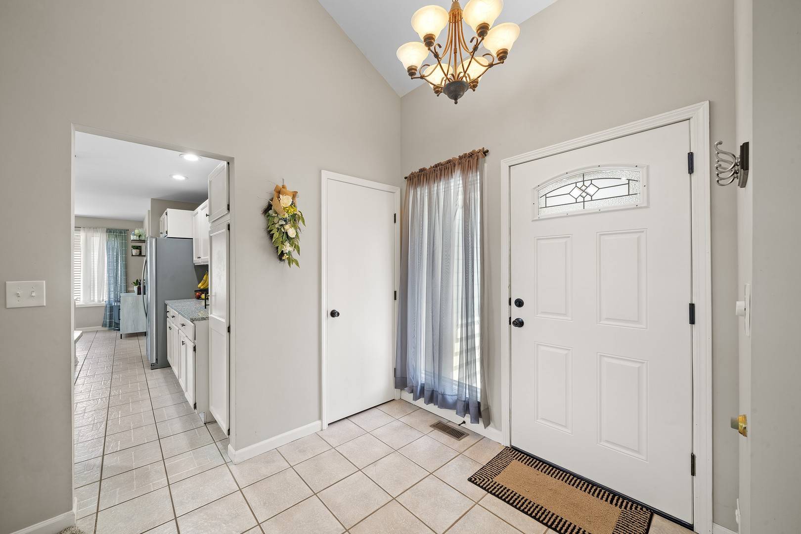 Lake Holiday, IL 60548,768 Cynthia DR
