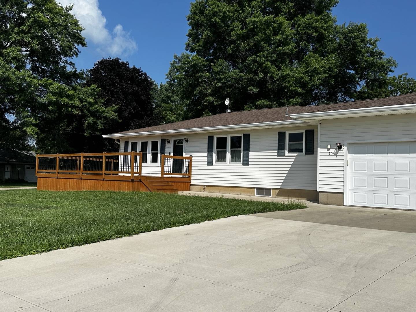 Arlington, IL 61312,301 Washington AVE
