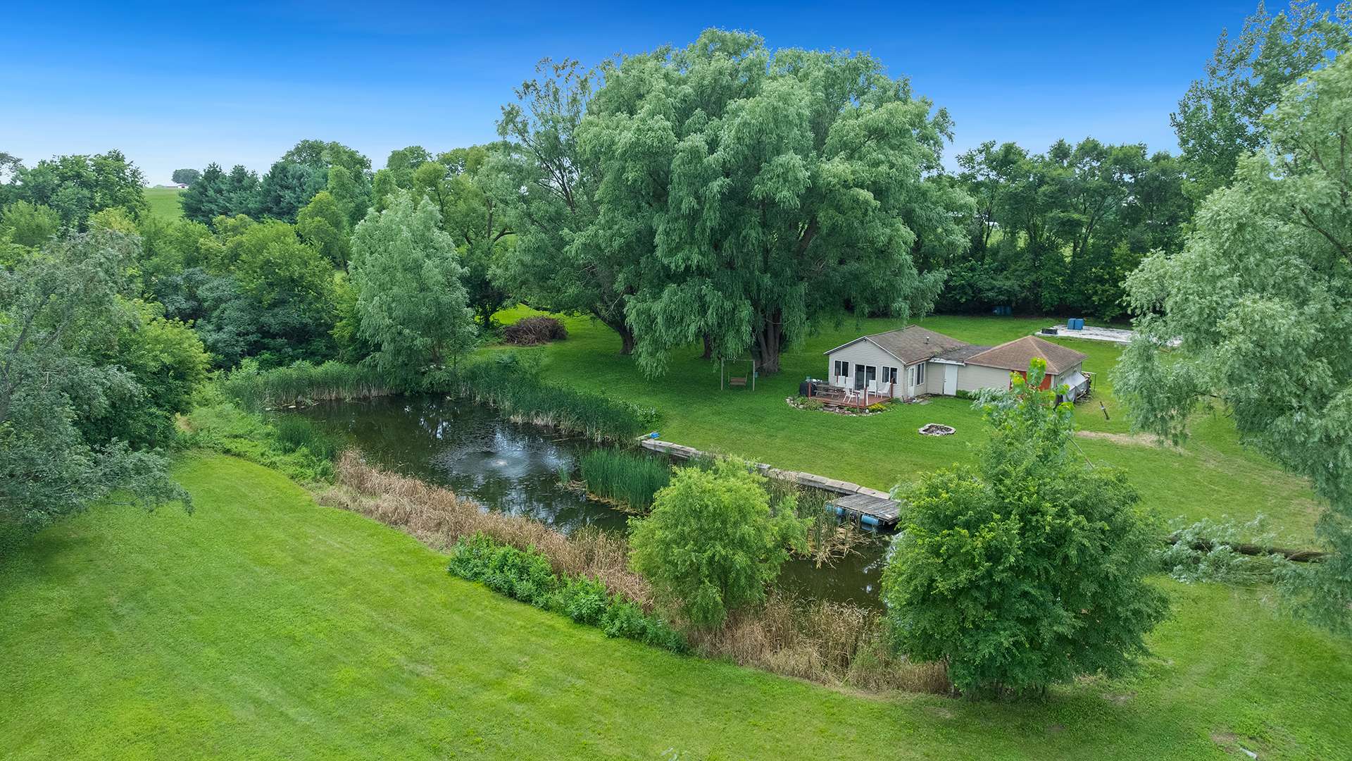 Dixon, IL 61021,1191 Bay DR