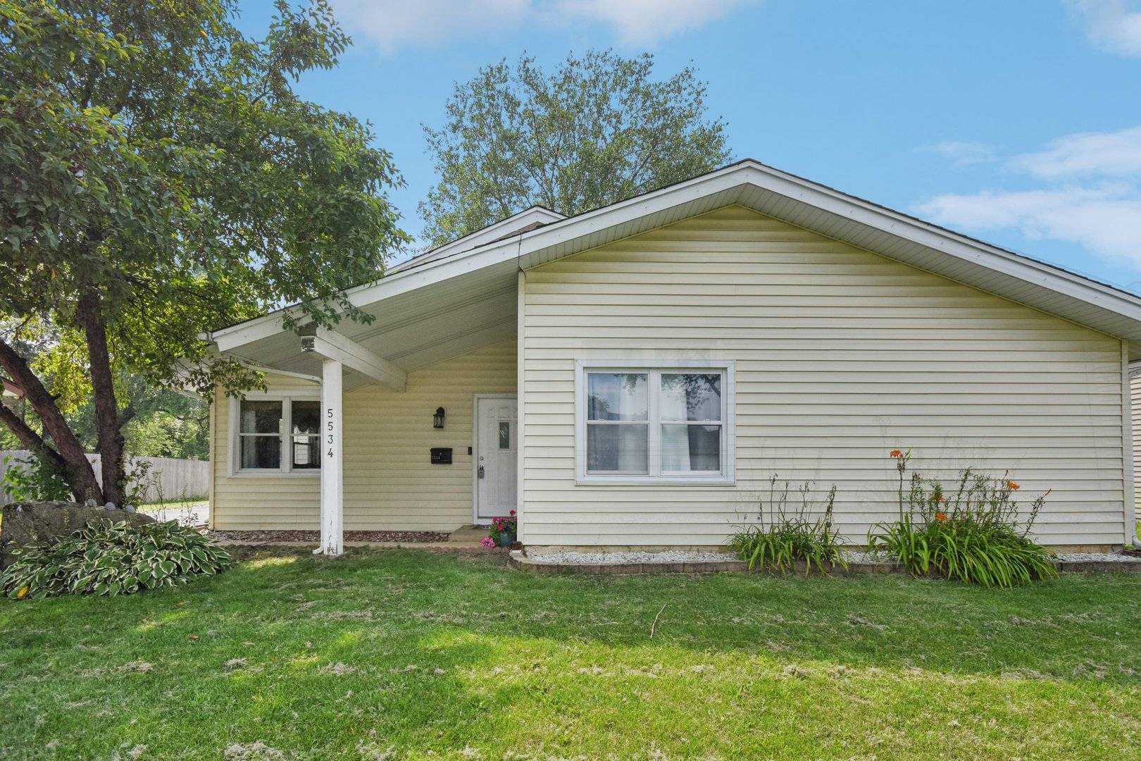 Hanover Park, IL 60133,5534 W Celebrity CIR
