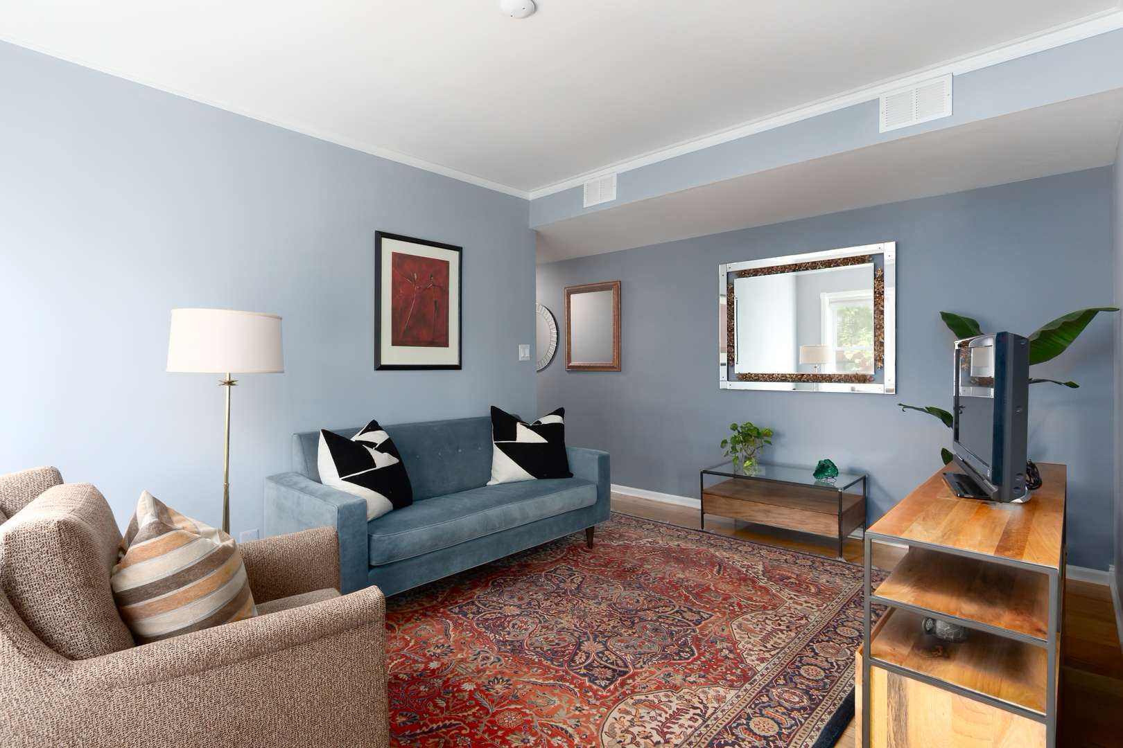 Chicago, IL 60626,7301 N Wolcott AVE N #2