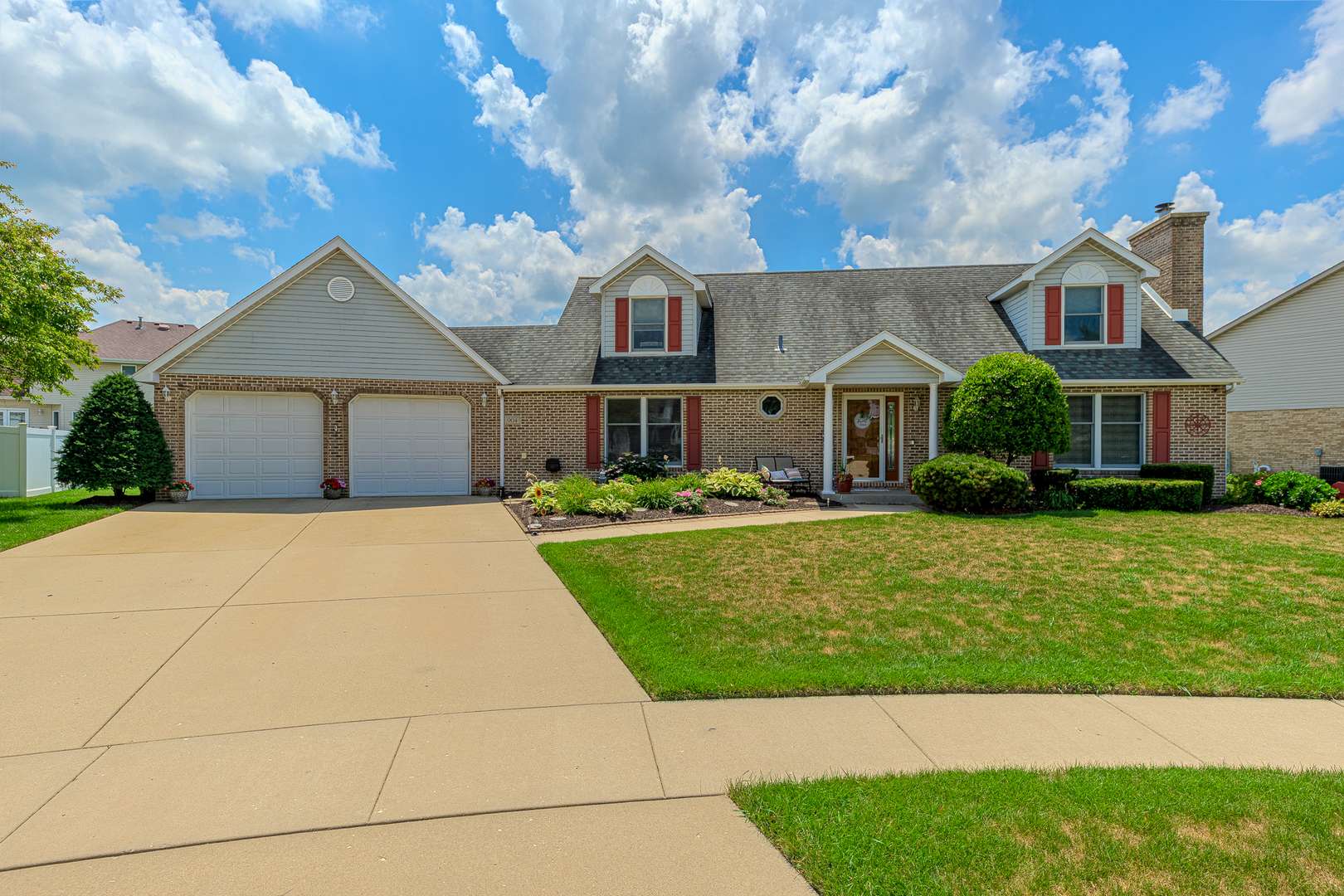 New Lenox, IL 60451,904 White LN