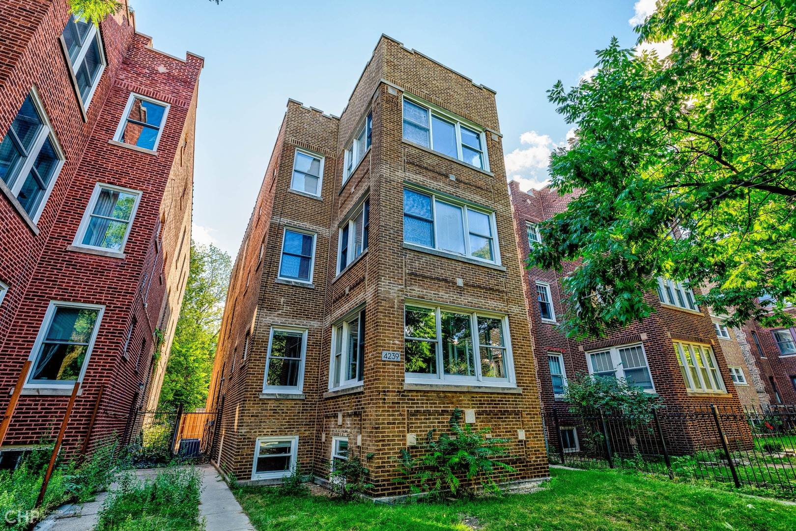 Chicago, IL 60613,4239 N Ashland AVE #G