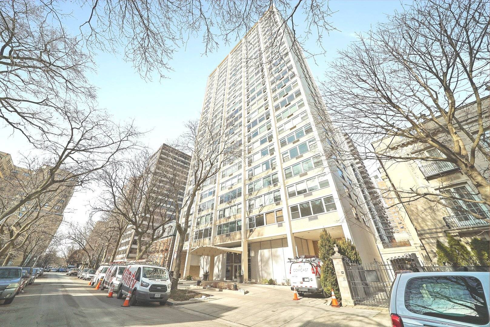 Chicago, IL 60657,336 W Wellington AVE #1203