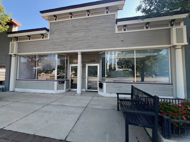 Crystal Lake, IL 60014,436 W Virginia ST #436-438