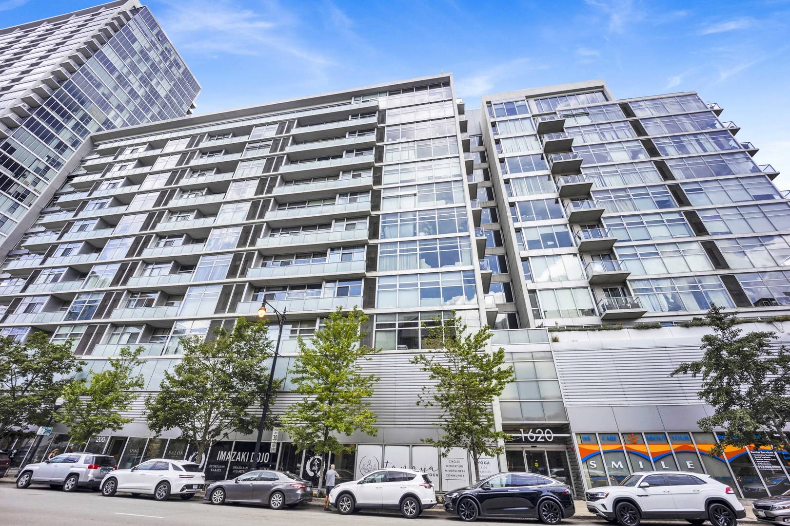 Chicago, IL 60616,1620 S Michigan AVE #1212