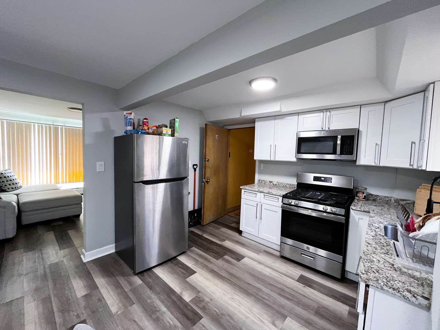 Bellwood, IL 60104,3504 Adams ST