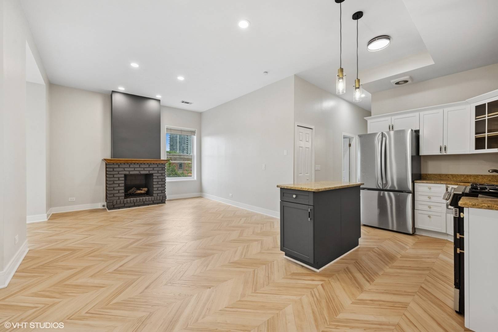 Chicago, IL 60614,551 W Belden AVE #4RW