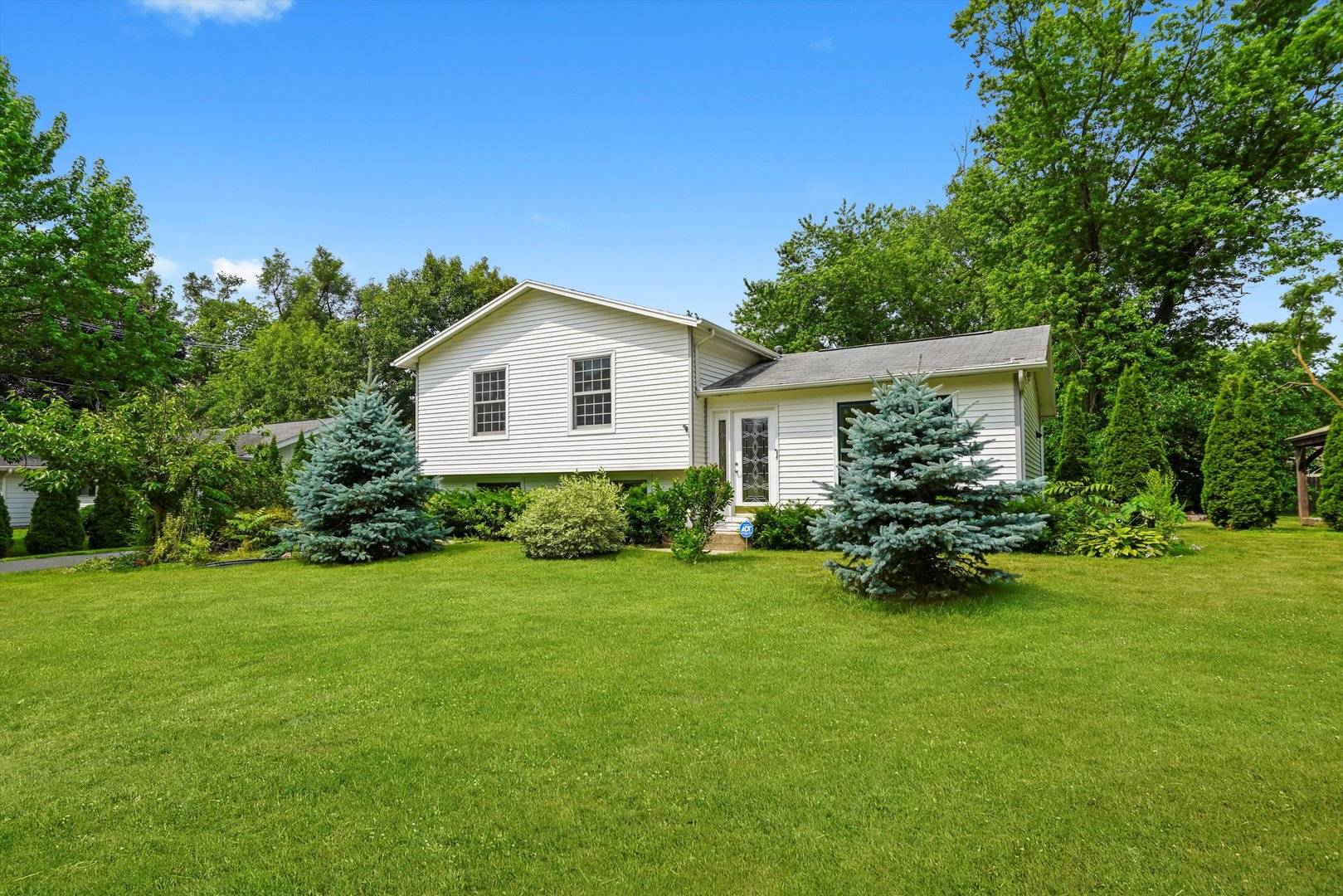 Lake Villa, IL 60046,36896 N James DR