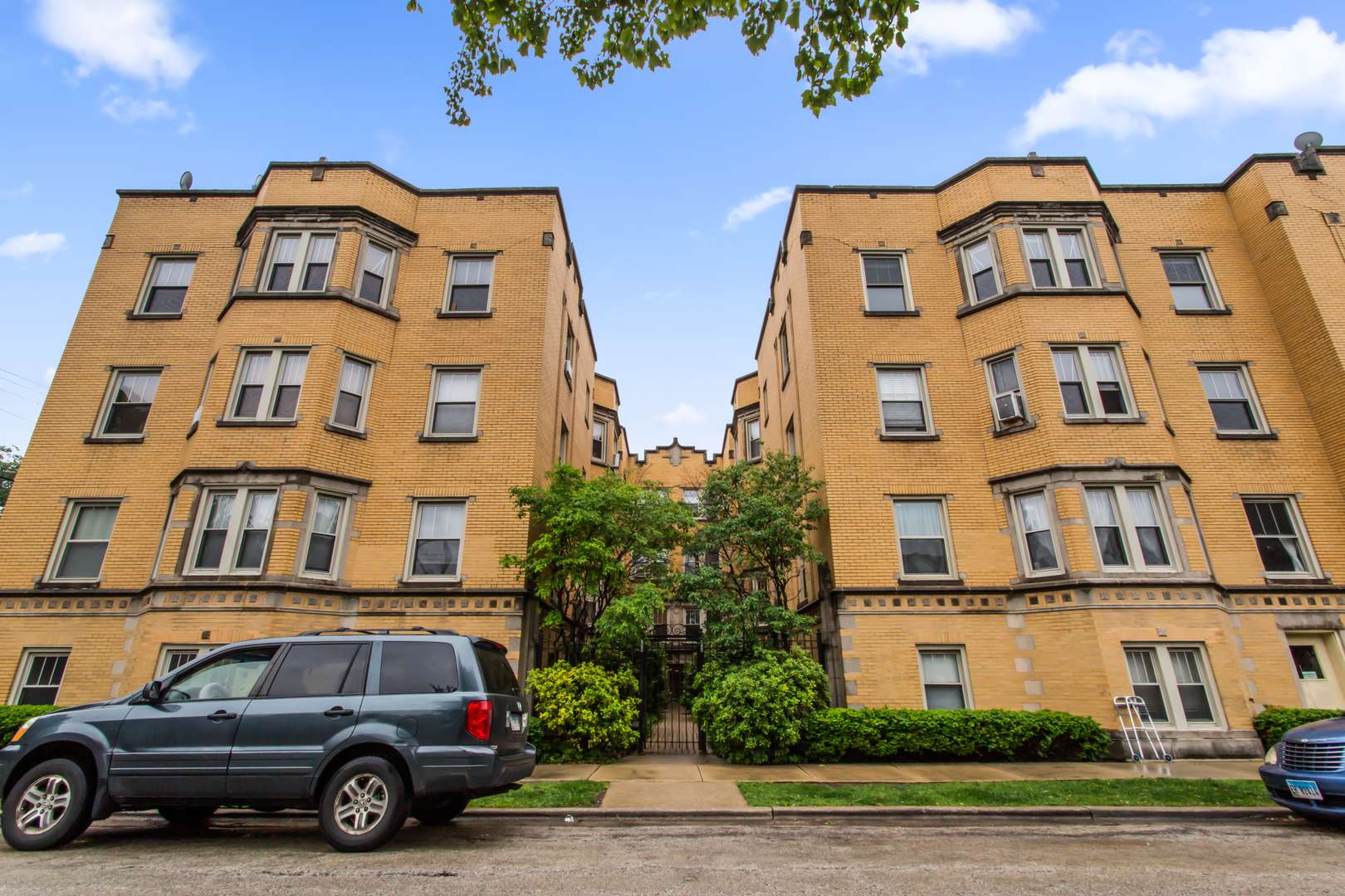 Forest Park, IL 60130,7444 Adams ST #3E