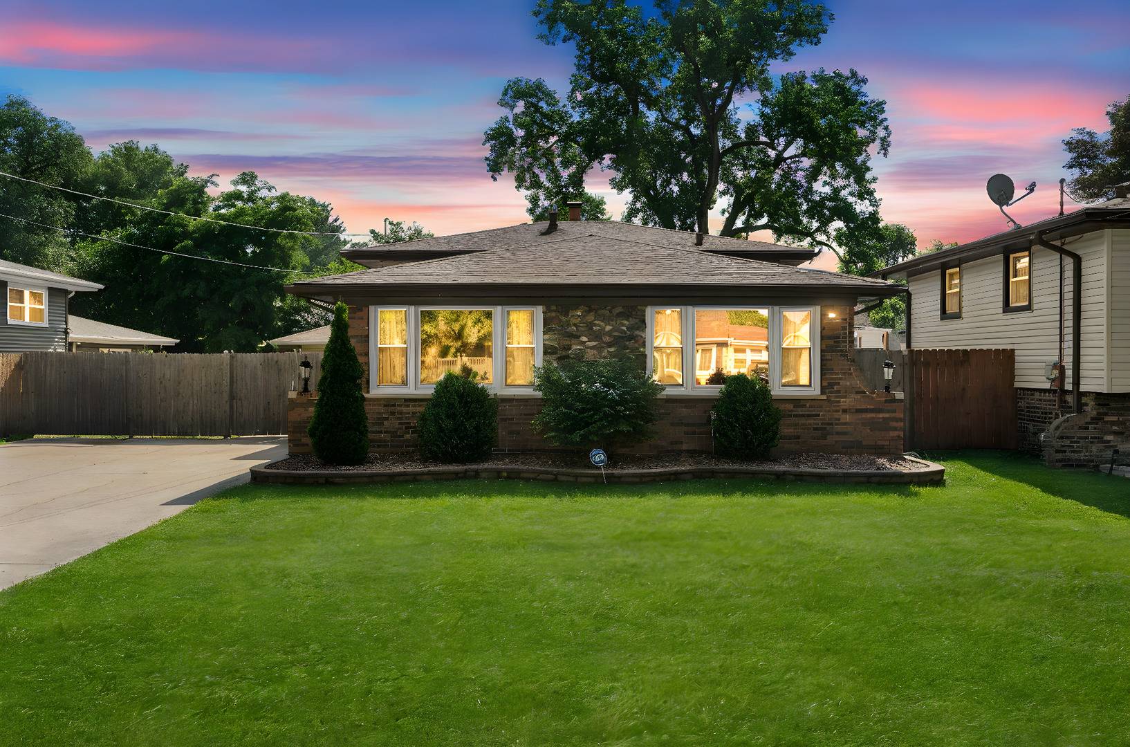 Worth, IL 60482,10909 s Neenah AVE