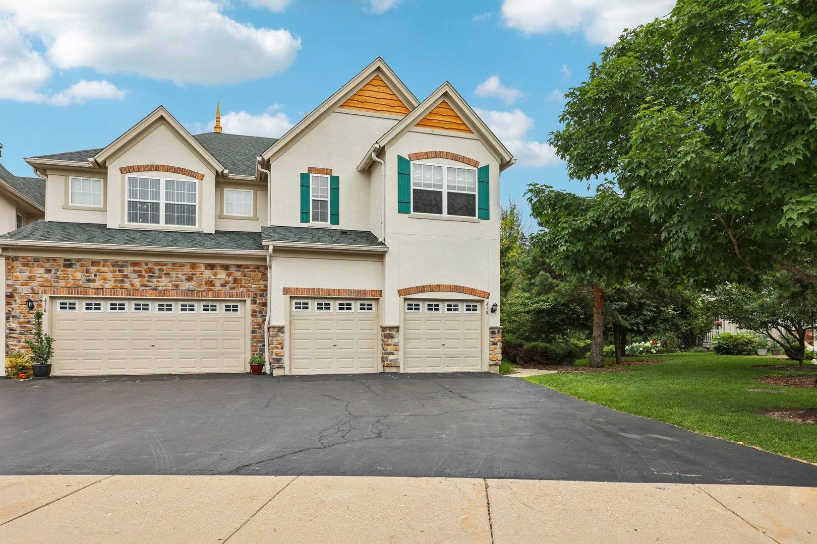 Vernon Hills, IL 60061,418 Bay Tree CIR