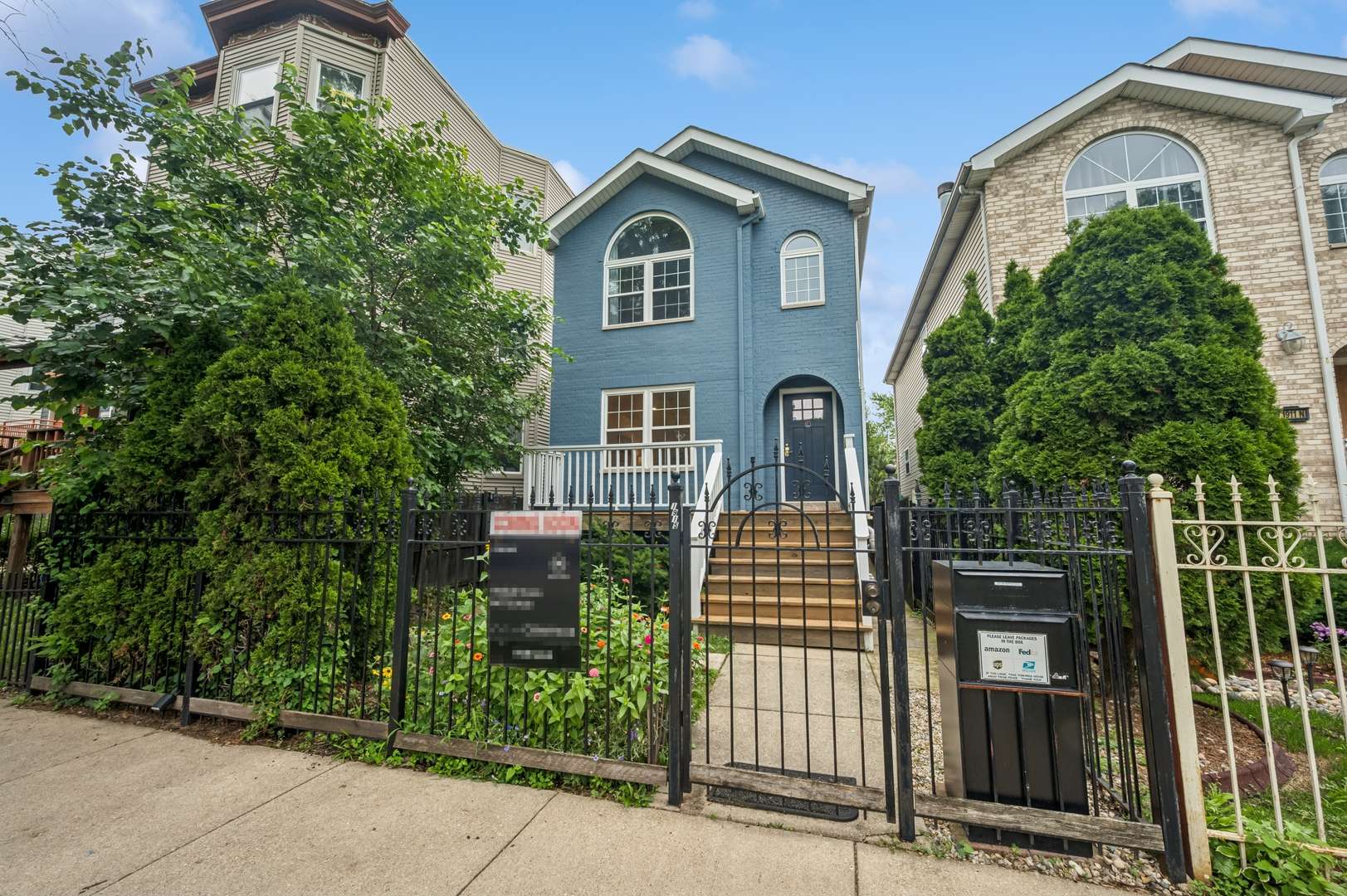 Chicago, IL 60647,1915 N Sawyer AVE