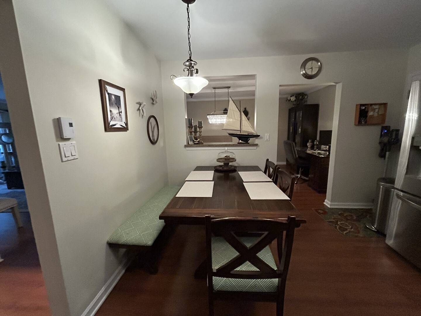 Hinsdale, IL 60521,320 Claymoor RD #2D