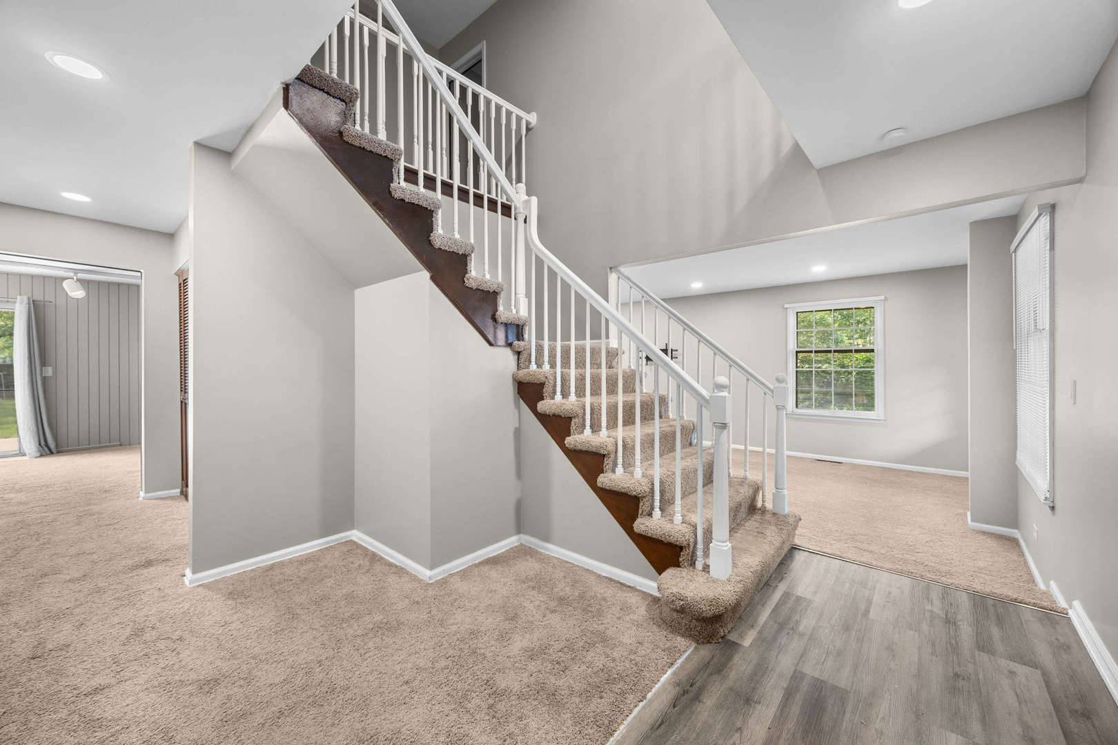 Wheeling, IL 60090,108 Holly CT