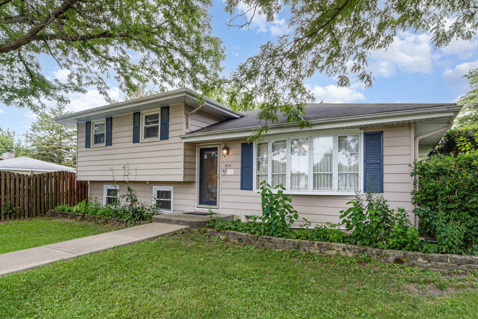 Westmont, IL 60559,4001 N Lincoln ST