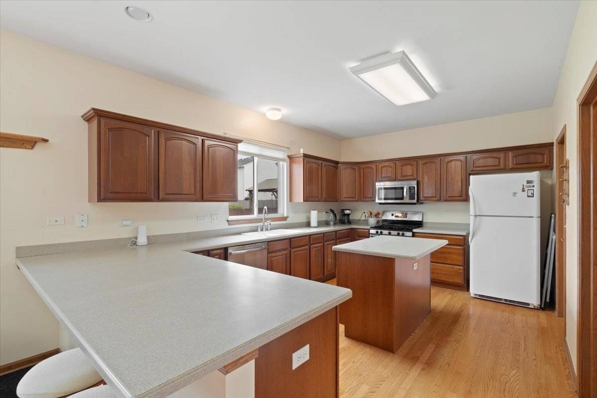 Beach Park, IL 60083,13181 W Newcastle LN
