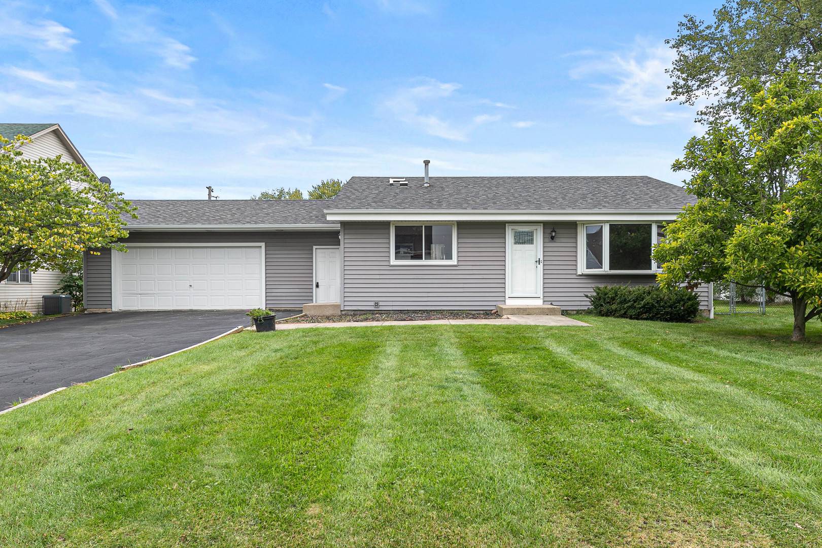 Carol Stream, IL 60188,1N210 Darling ST