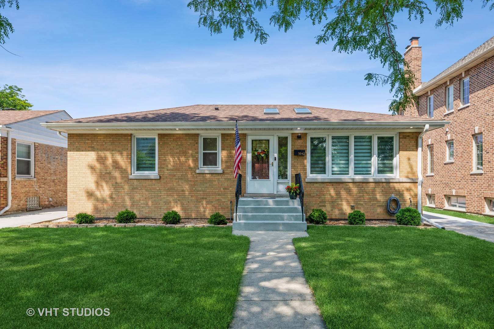 Chicago, IL 60631,5942 N ORIOLE AVE