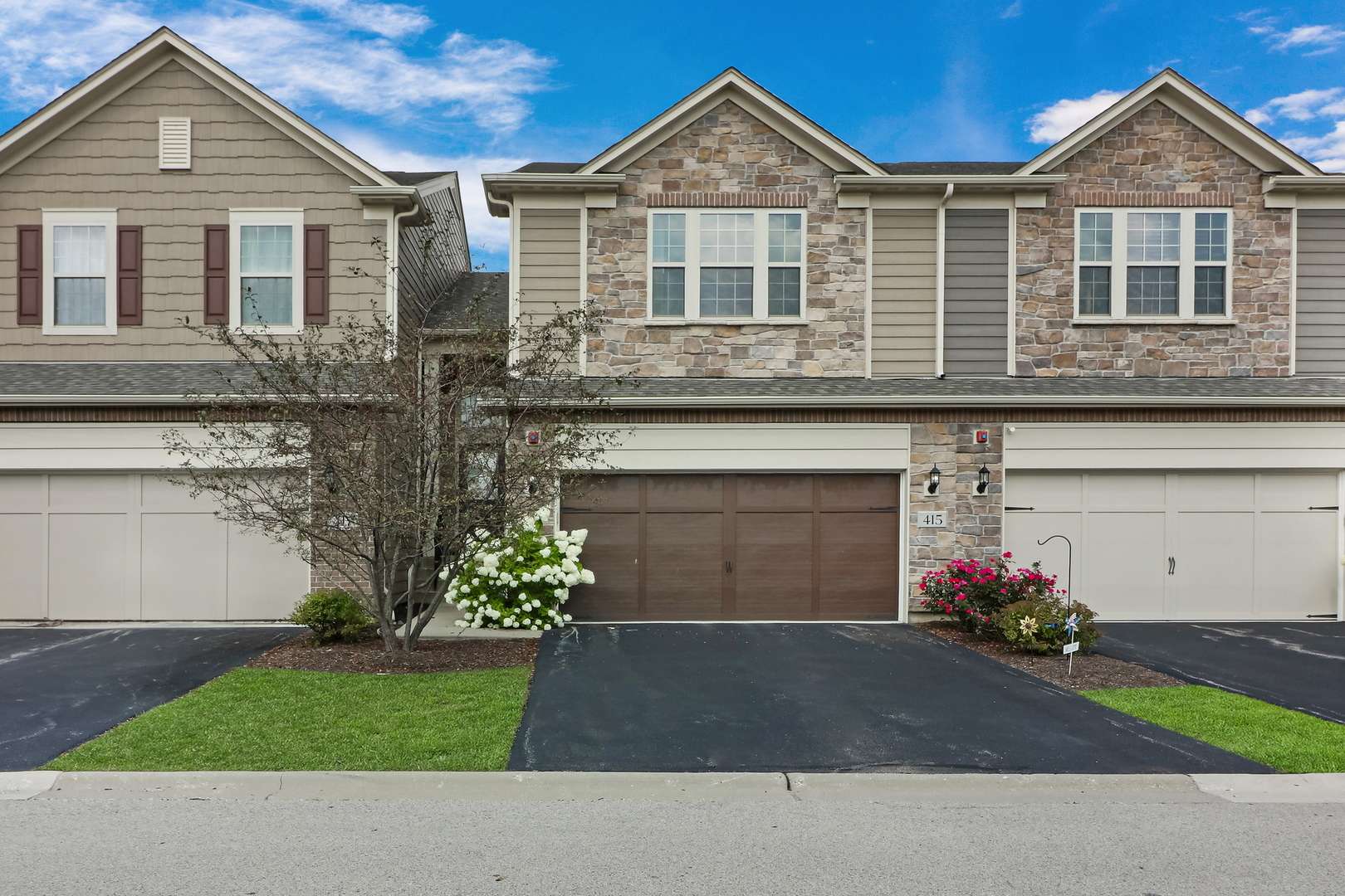 Lincolnshire, IL 60069,415 Highcroft WAY