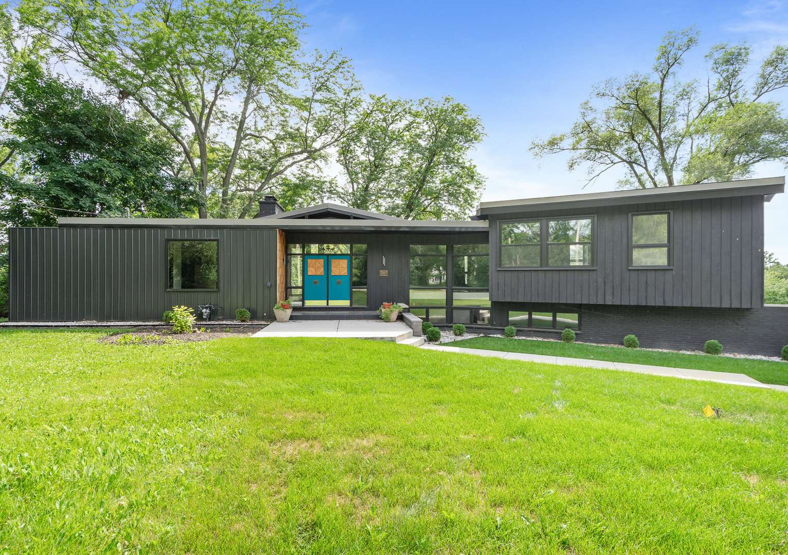 North Barrington, IL 60010,240 Oxford RD