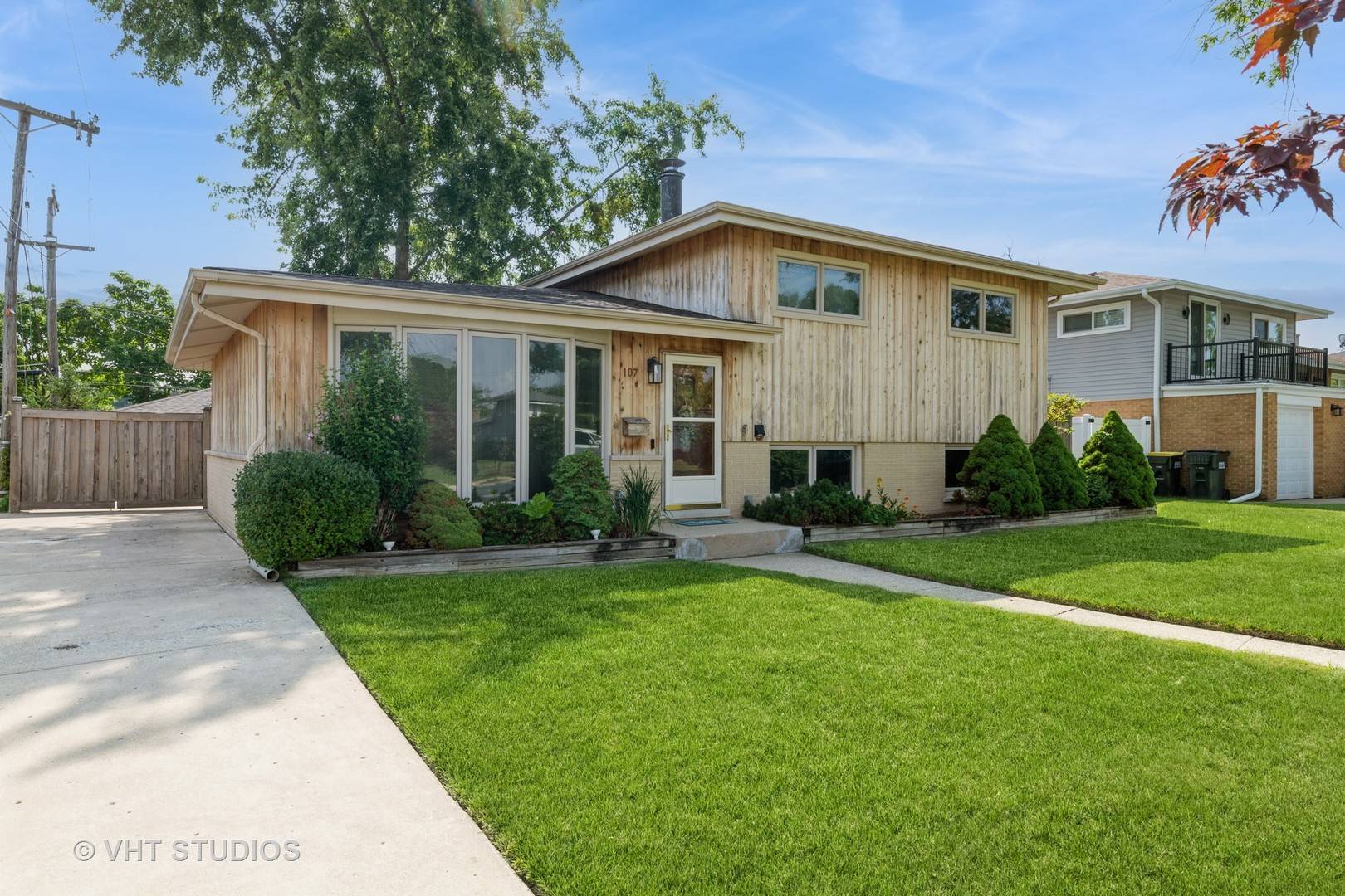 Glenview, IL 60025,107 Stacy CT