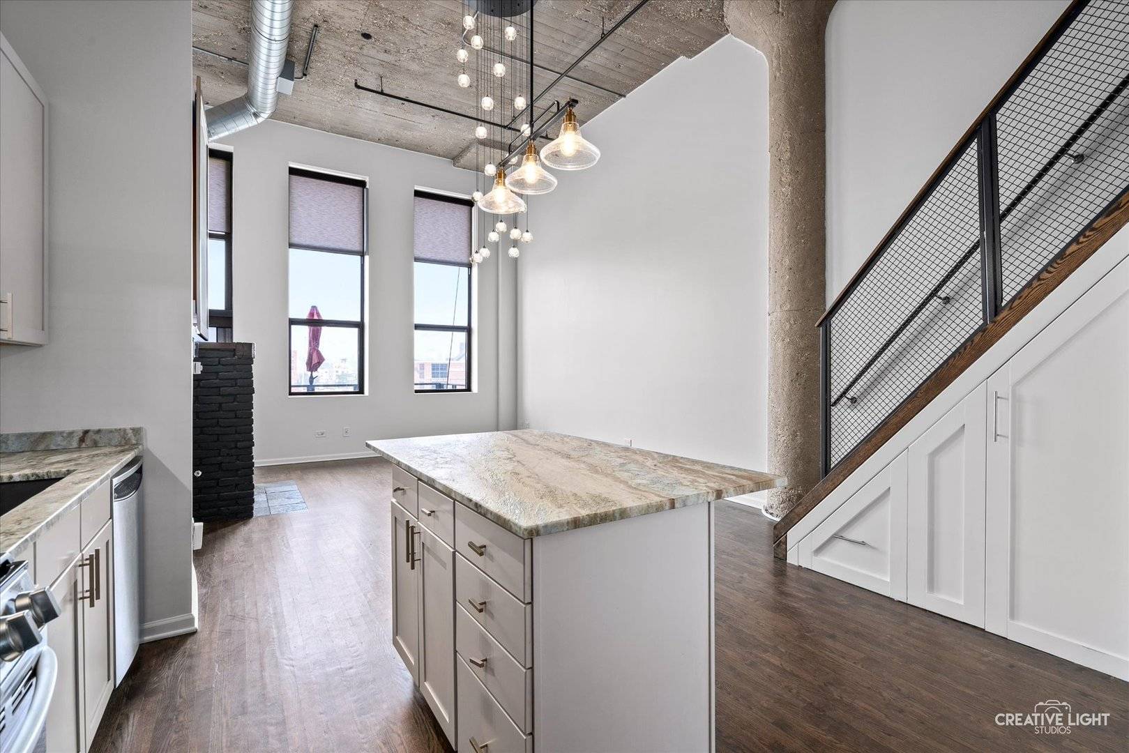 Chicago, IL 60654,758 N Larrabee ST #409