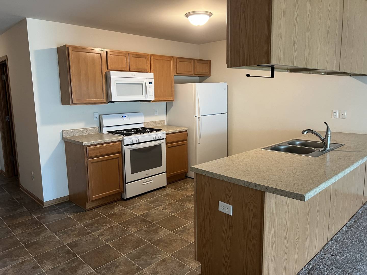 Loves Park, IL 61111,7111/7113 Sue LN