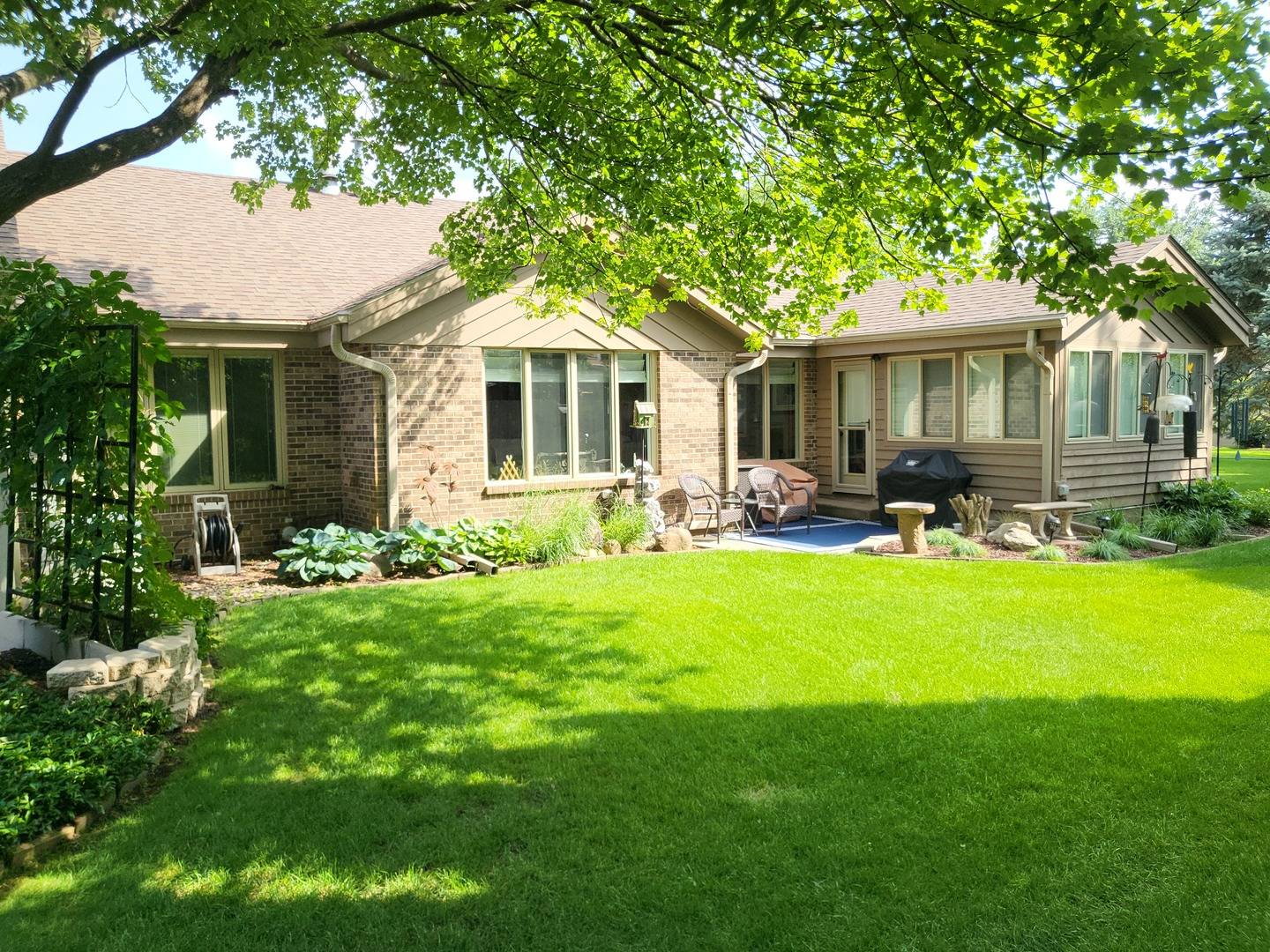 Rockford, IL 61107,2136 CHURCHVIEW DR #6