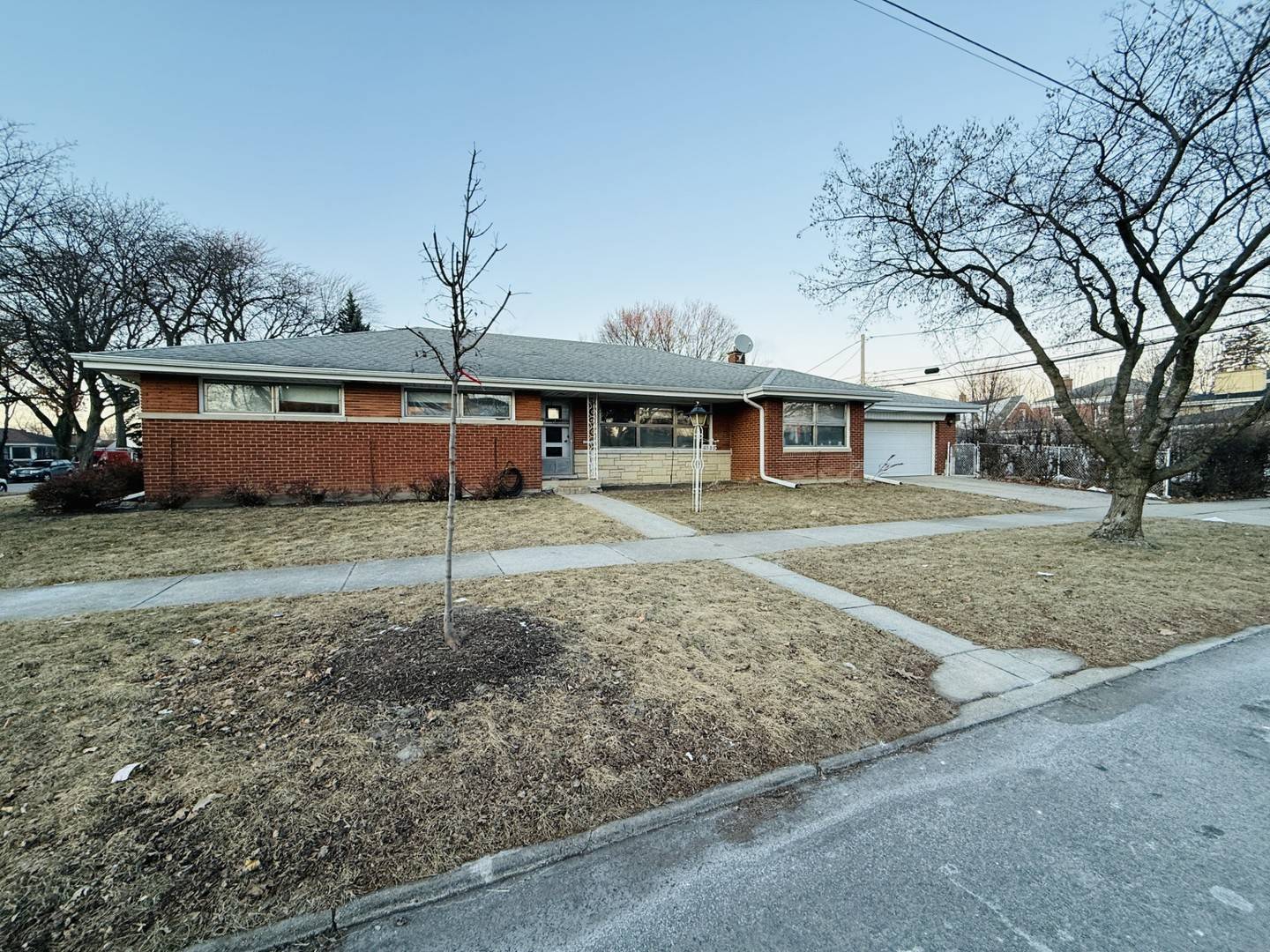 Skokie, IL 60076,4552 KEENEY ST