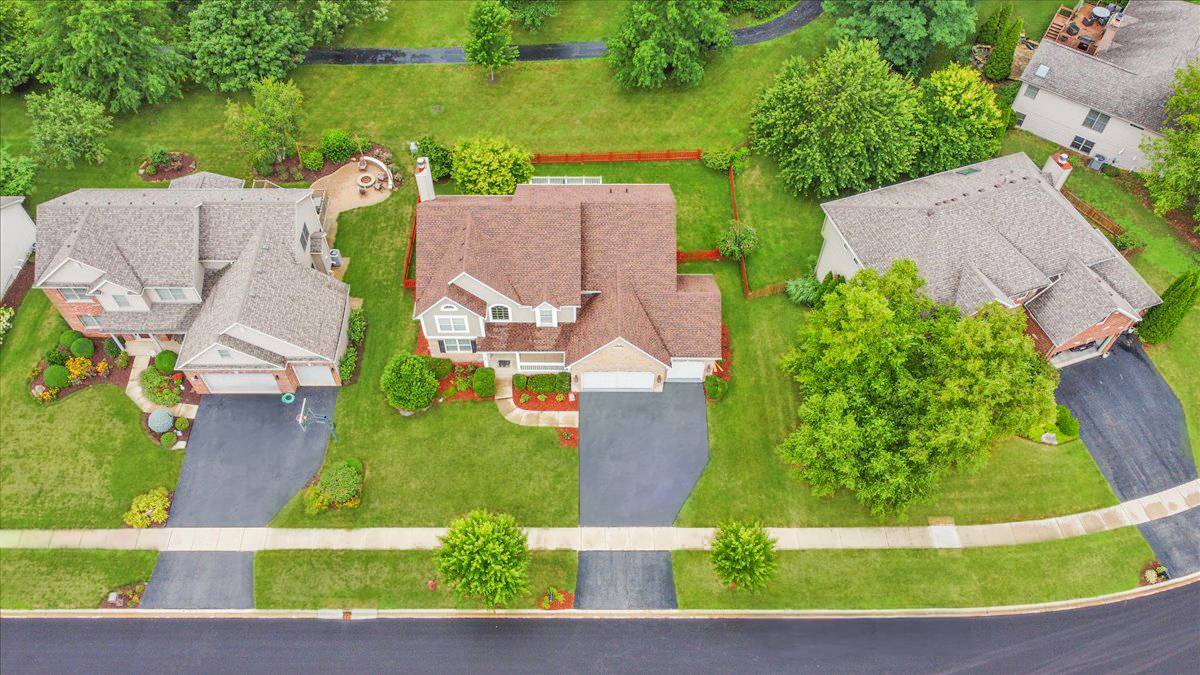 Yorkville, IL 60560,1142 Grace DR