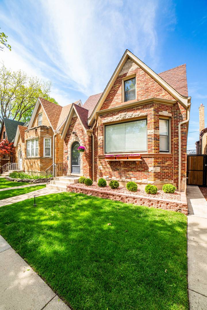 Chicago, IL 60634,6052 W Eddy ST