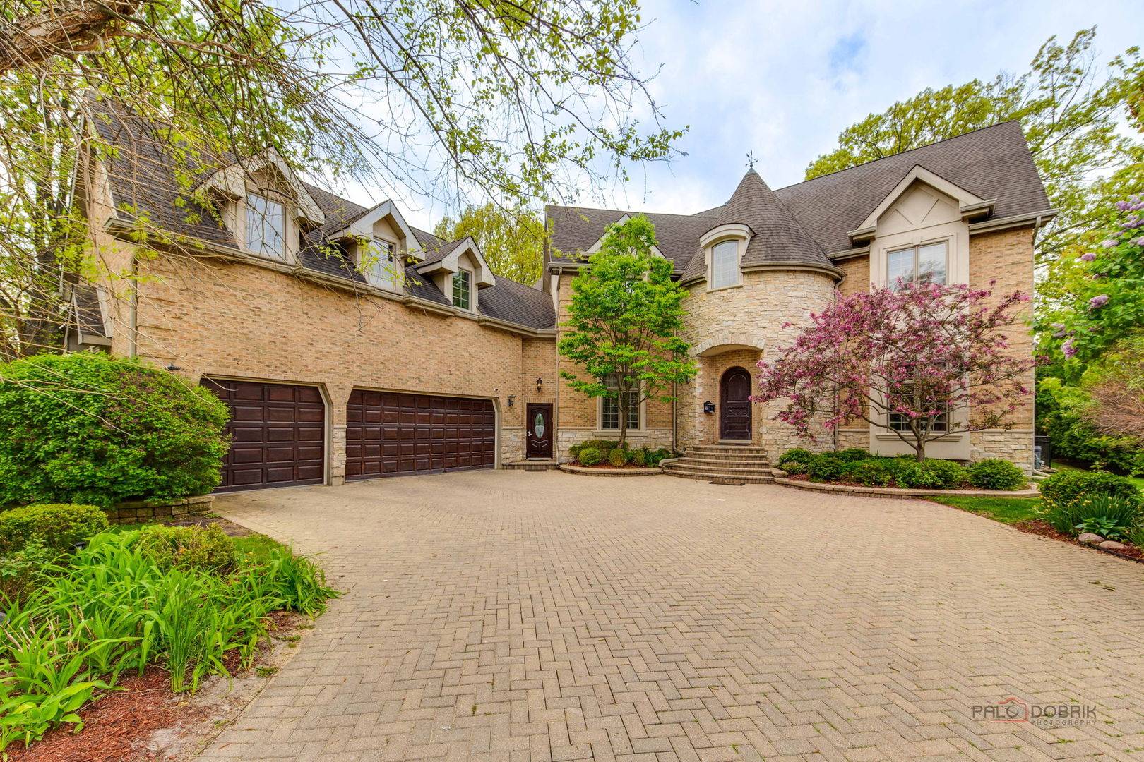 Northbrook, IL 60062,300 Red Oak RD