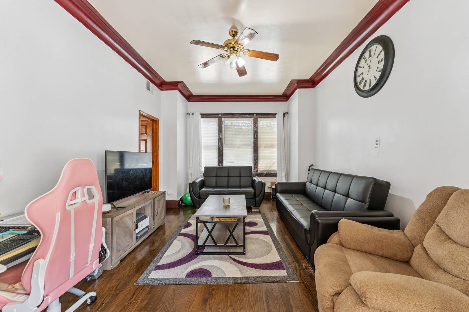 Chicago, IL 60618,2826 N Rockwell ST