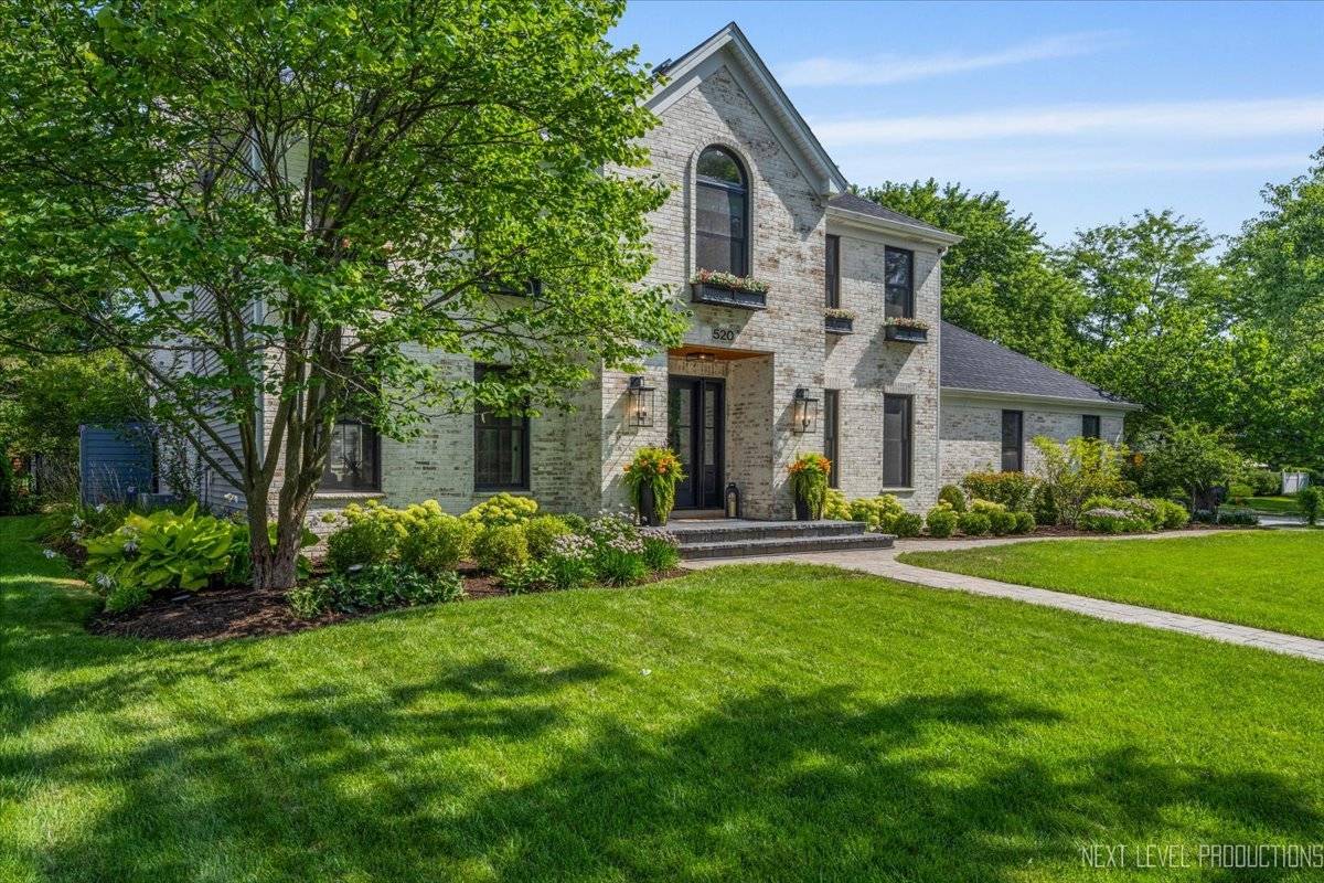 Geneva, IL 60134,520 George CT