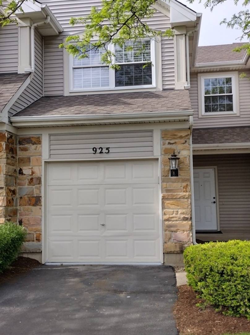 Lake In The Hills, IL 60156,925 Mesa DR