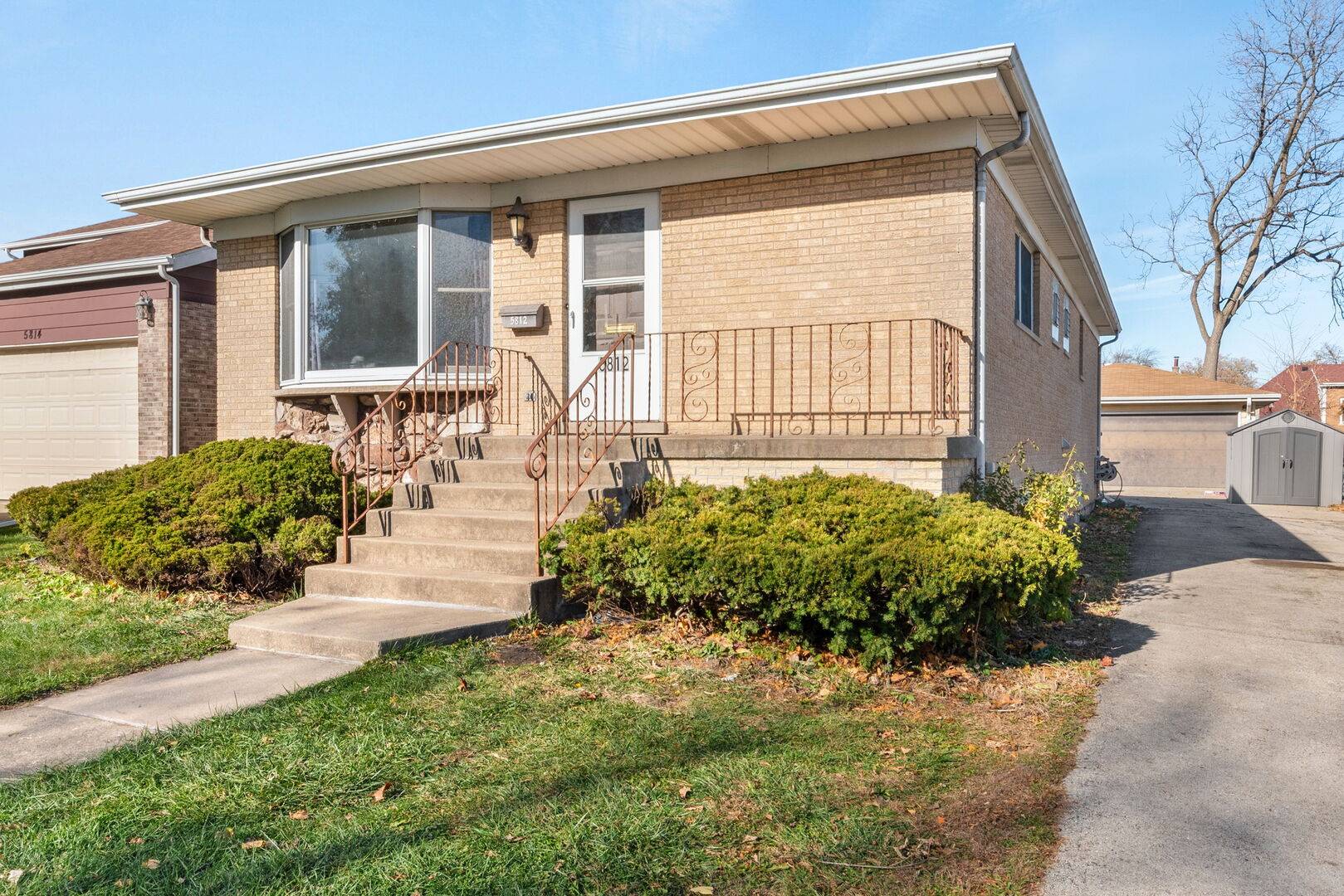 Berkeley, IL 60163,Address not disclosed