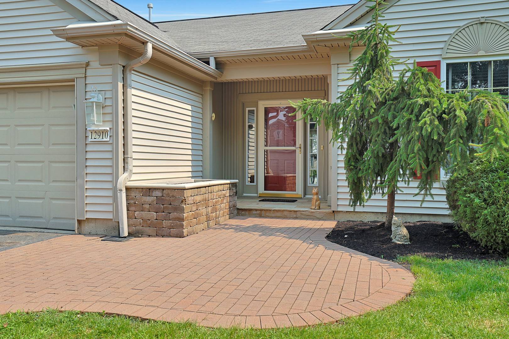 Huntley, IL 60142,12910 Woodland TRL