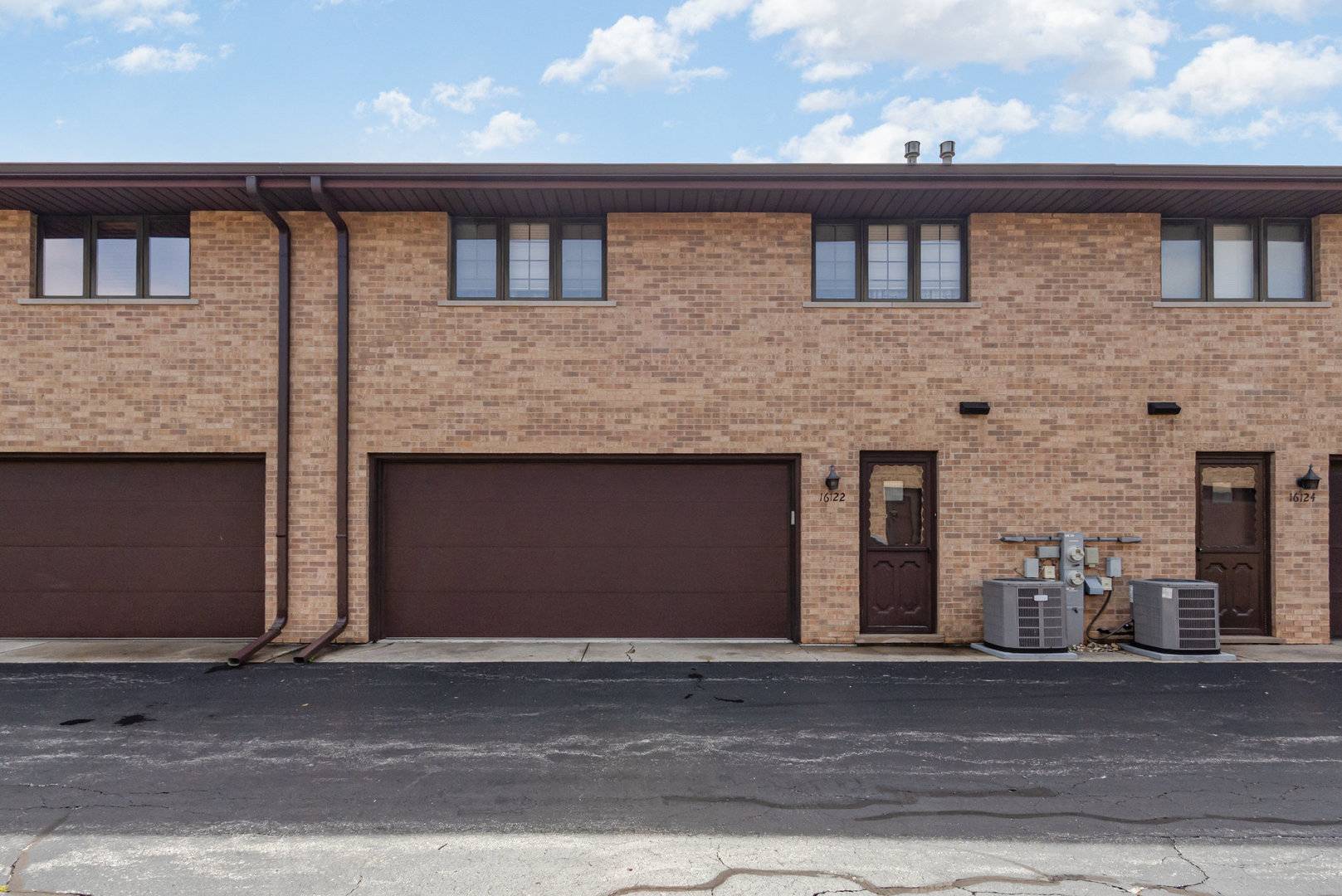 Tinley Park, IL 60477,16122 Pine DR #0