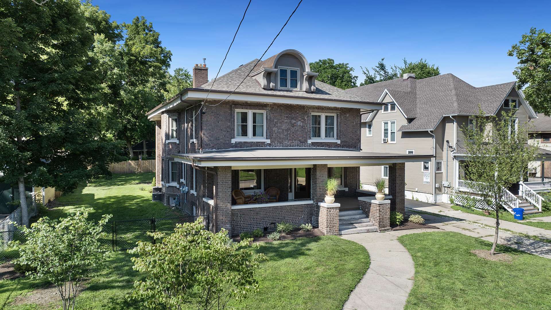 Rockford, IL 61104,512 College AVE