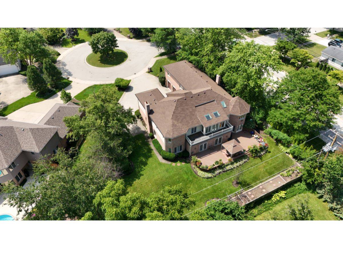 Glenview, IL 60026,2509 Astor CT