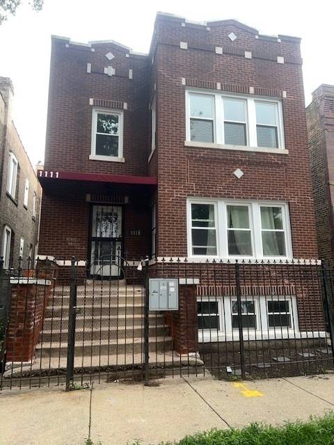 Chicago, IL 60651,1111 N MONTICELLO AVE