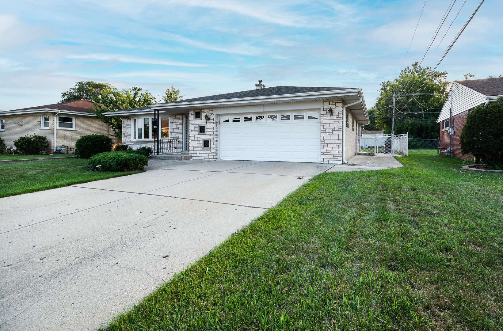 Morton Grove, IL 60053,9002 Oleander AVE
